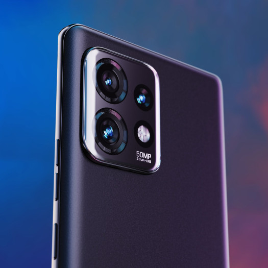 Das Kameramodul auf der Rückseite besteht aus drei Kameras. (Bild: Motorola)